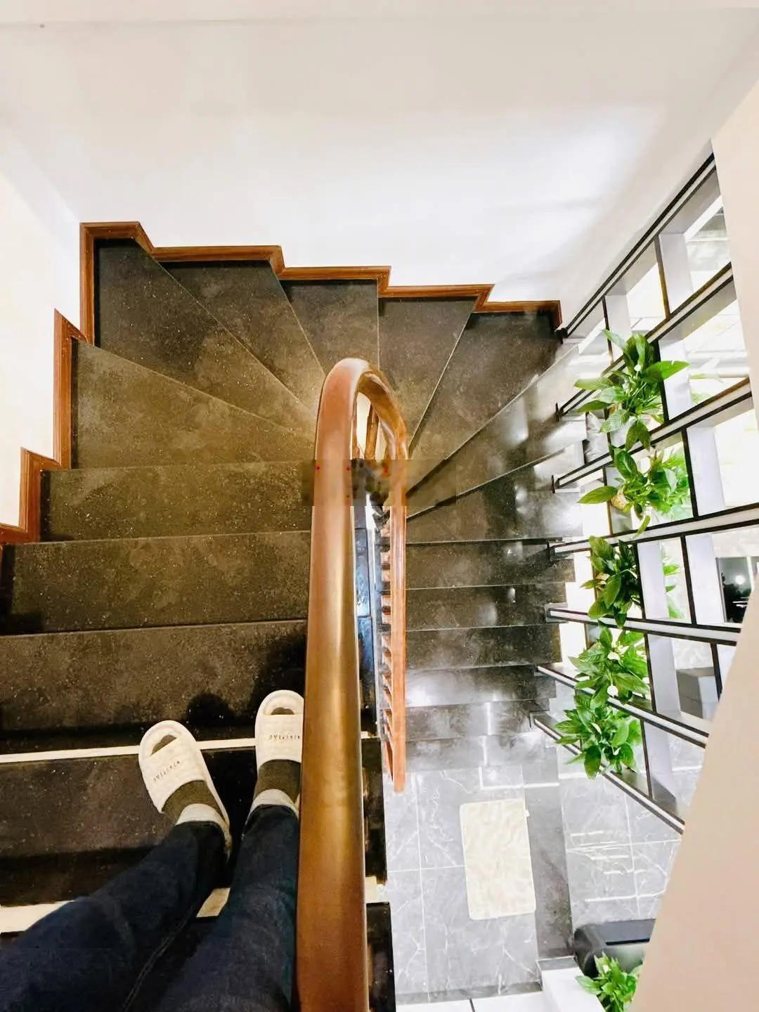 Không hề ảo! Kim Mã, dân xây, nhà đẹp ở luôn, ngõ 3 gác thông, vài chục m ô tô đỗ, tặng NT, 46m2*5T