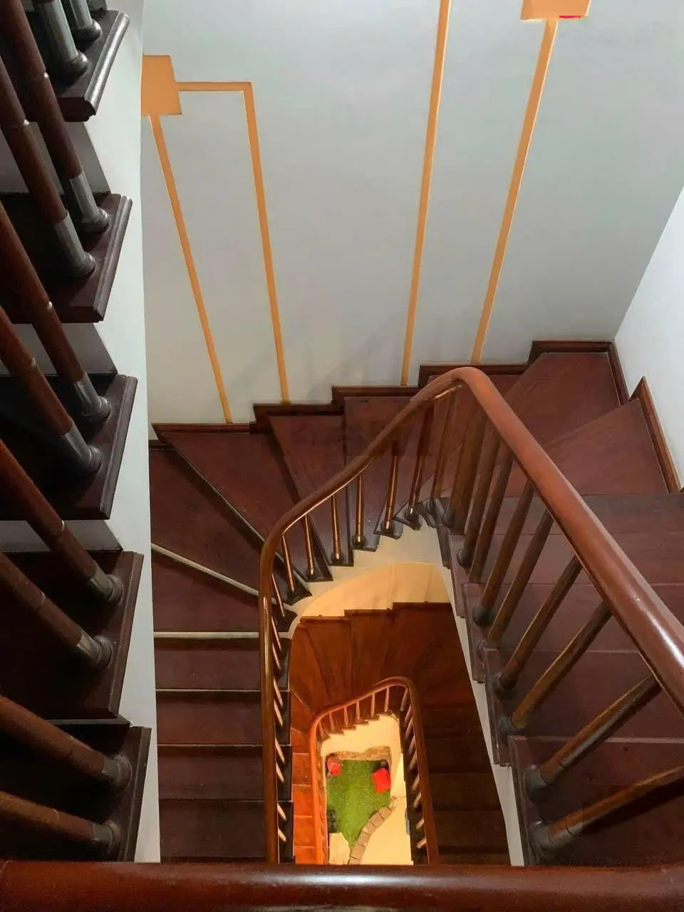 Chính chủ bán nhà khu phân lô đường Vũ Phạm Hàm, DT 65m2 x 5 tầng, đường ô tô tránh, giá 19.5 tỷ