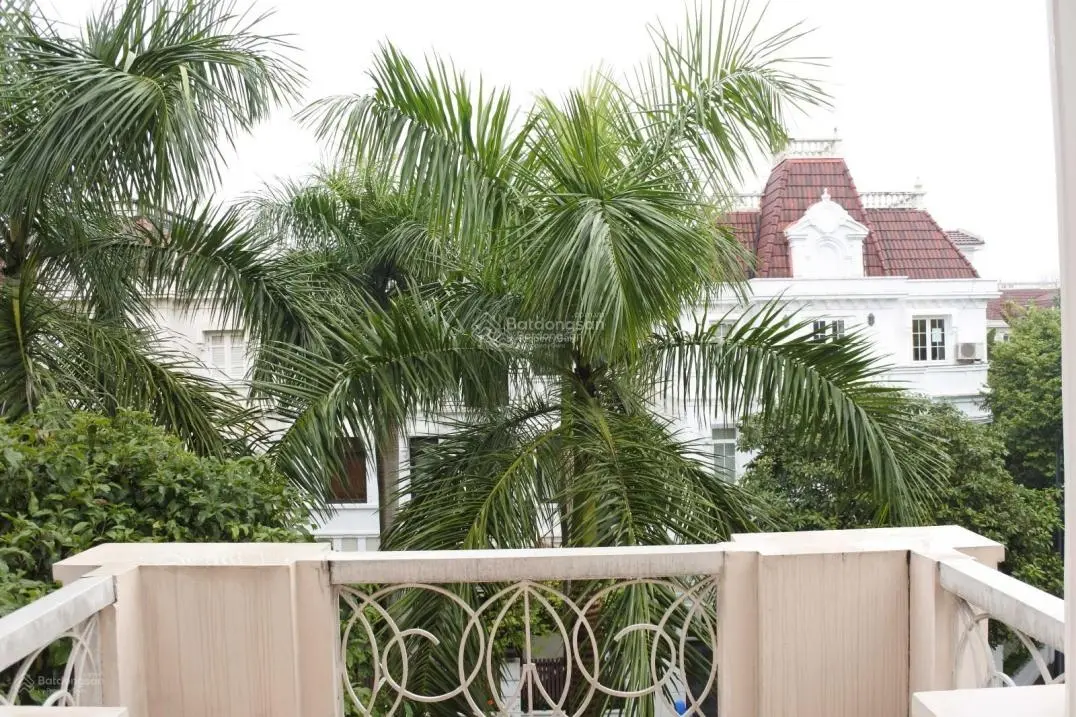 Bán biệt thự 5 phòng ngủ diện tích 140m2 lô T6 khu ĐT Nam Thăng Long Ciputra Hà Nội. LH 0985 172 ***