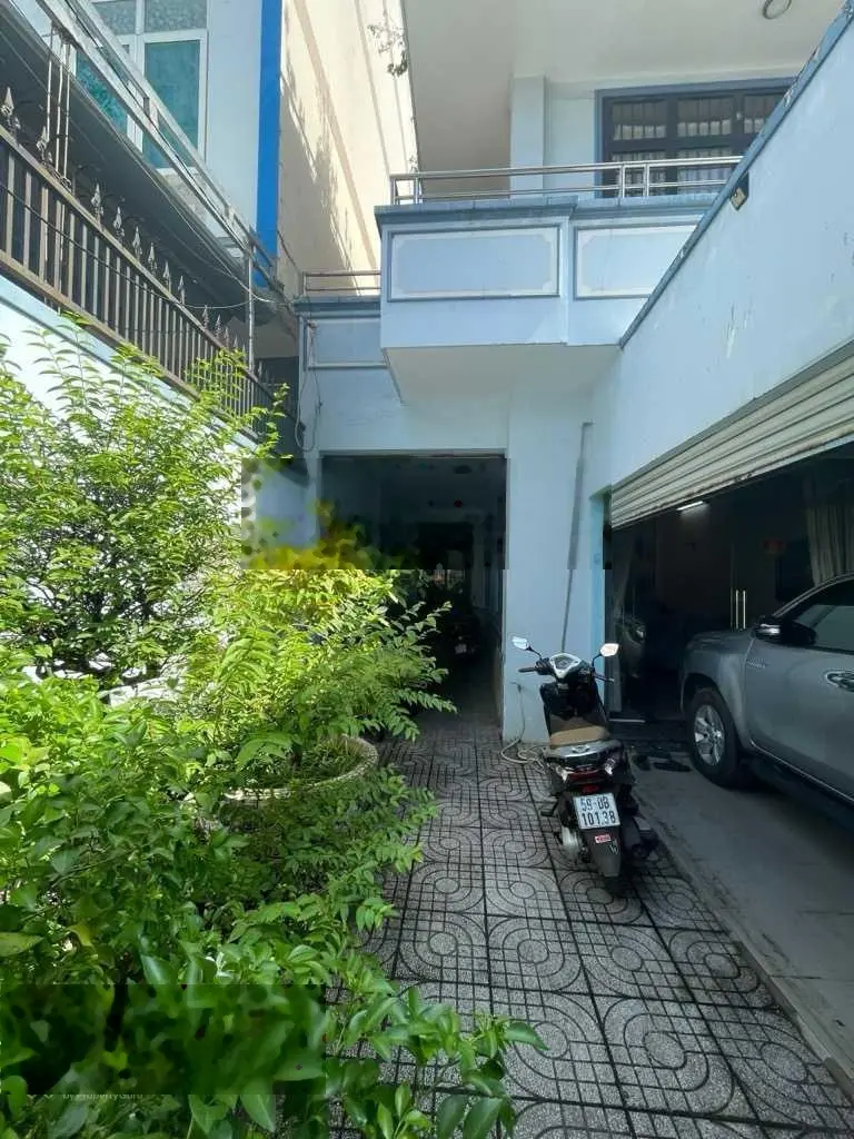 Bán nhà 4 tầng mặt tiền đường số Linh Trung, gần Hoàng Diệu 2, 133m2, 15,5 tỷ