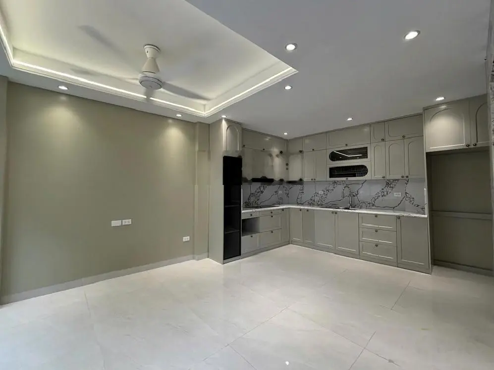 Bán nhà đẹp - phố Minh Khai - 43m2 - 5 tầng - đất nở hậu - tô vào nhà - ở ngay - kinh doanh đỉnh