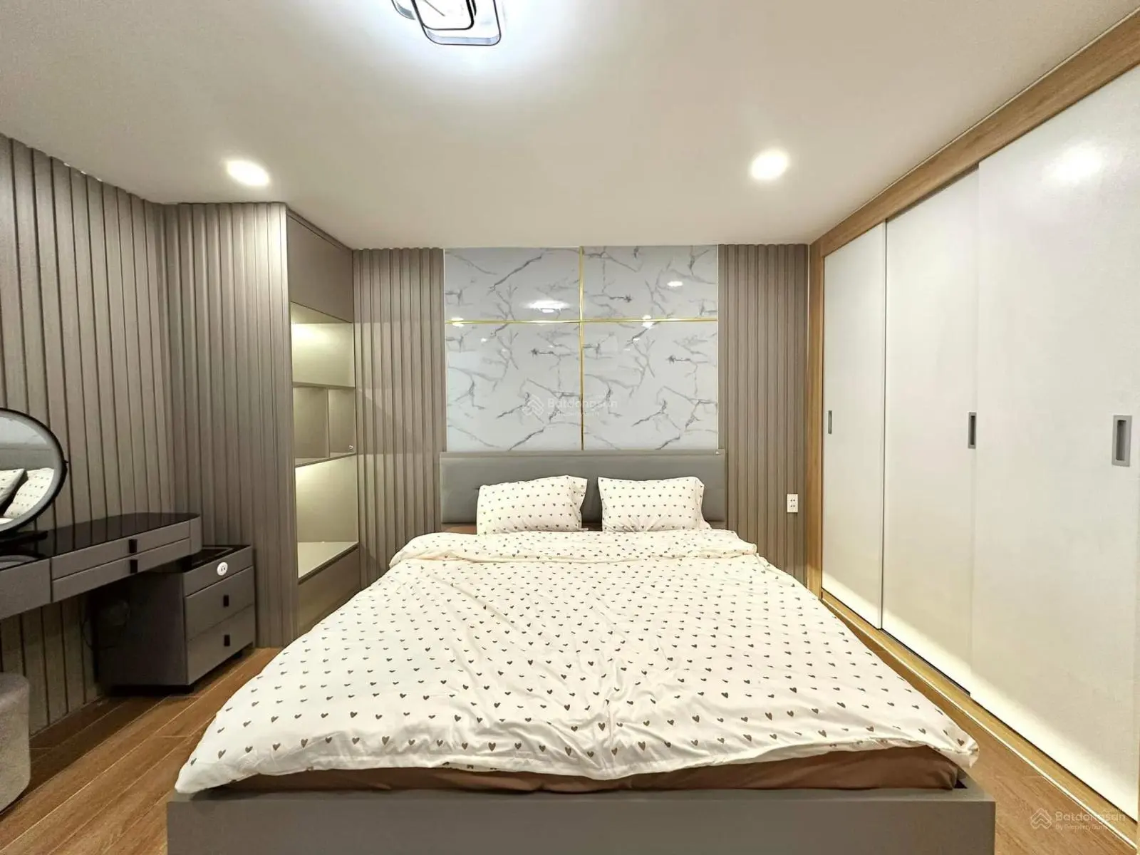 Bán nhà mặt phố 285 CMT8 ngay Hà Đô Quận 10 23 tỷ, 150m2, view đẹp