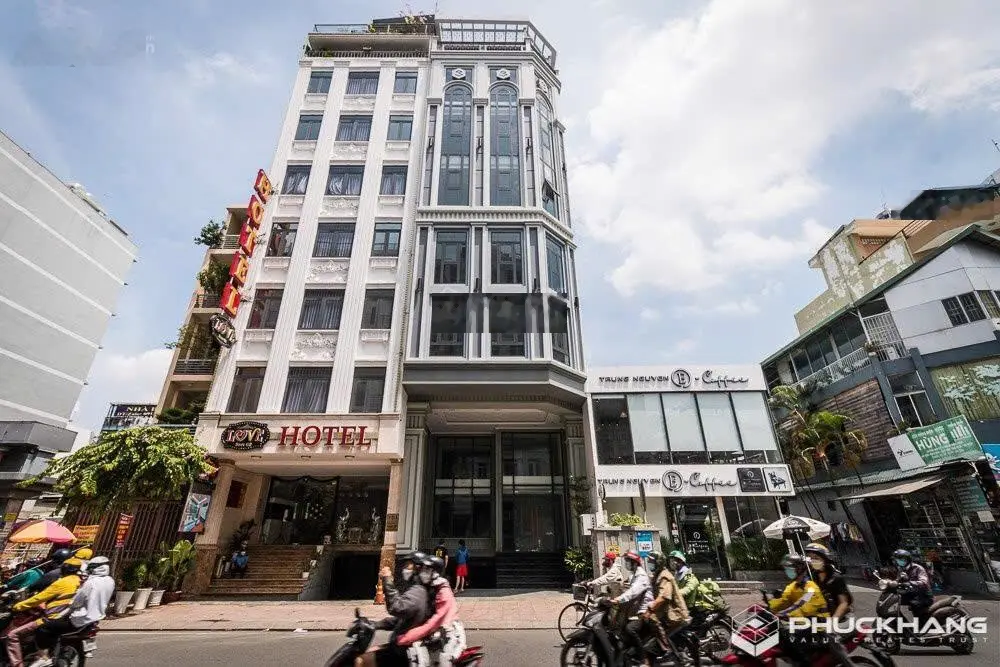 Bán tòa nhà mặt tiền Bạch Đằng, P. 4, Q. Tân Bình (DT: 7X30m- 8 tầng - HĐT: 250 tr - giá: 45 tỷ)