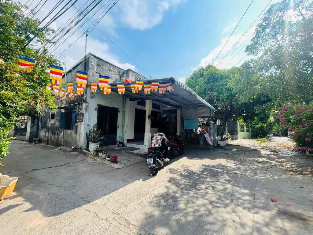 nhà 2 mặt tiền ngay kdc an bình chủ ngộp cần thanh lý