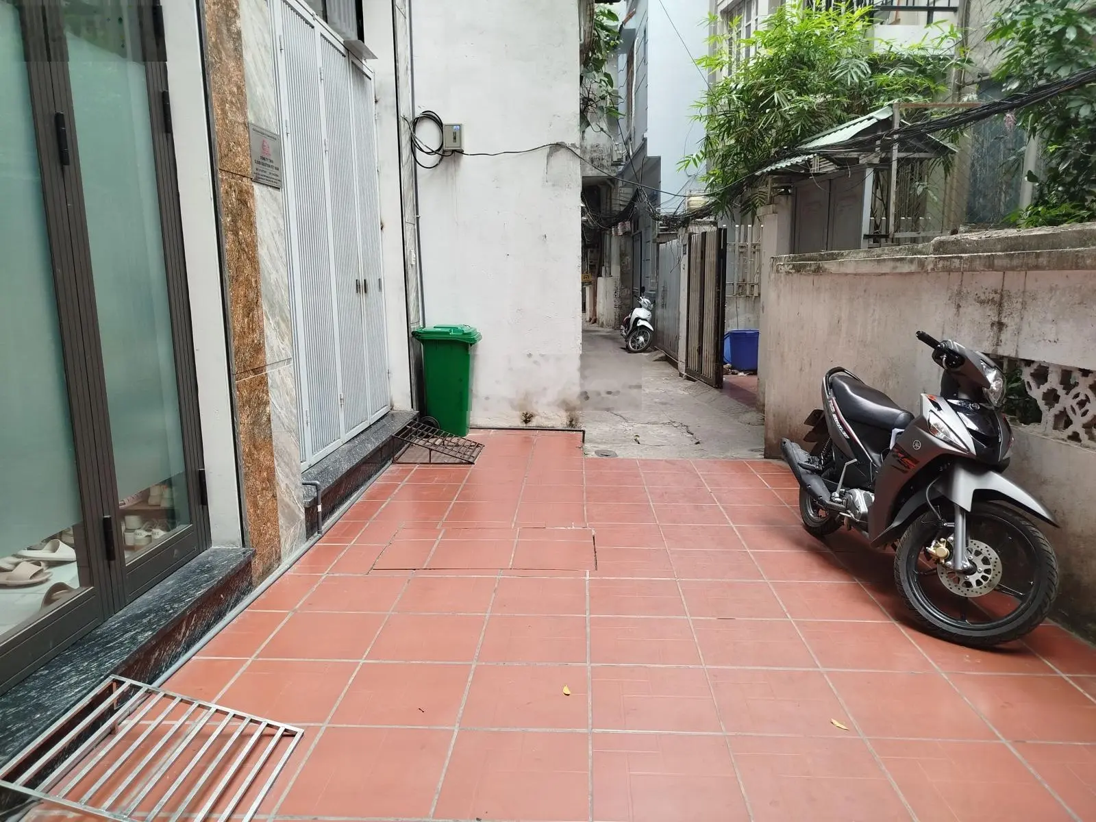 Bán nhà đường Láng Đống Đa - nhà mới - gần phố - 38m2 - 6tầng - MT 3,5m - 7 tỷ nhỉnh