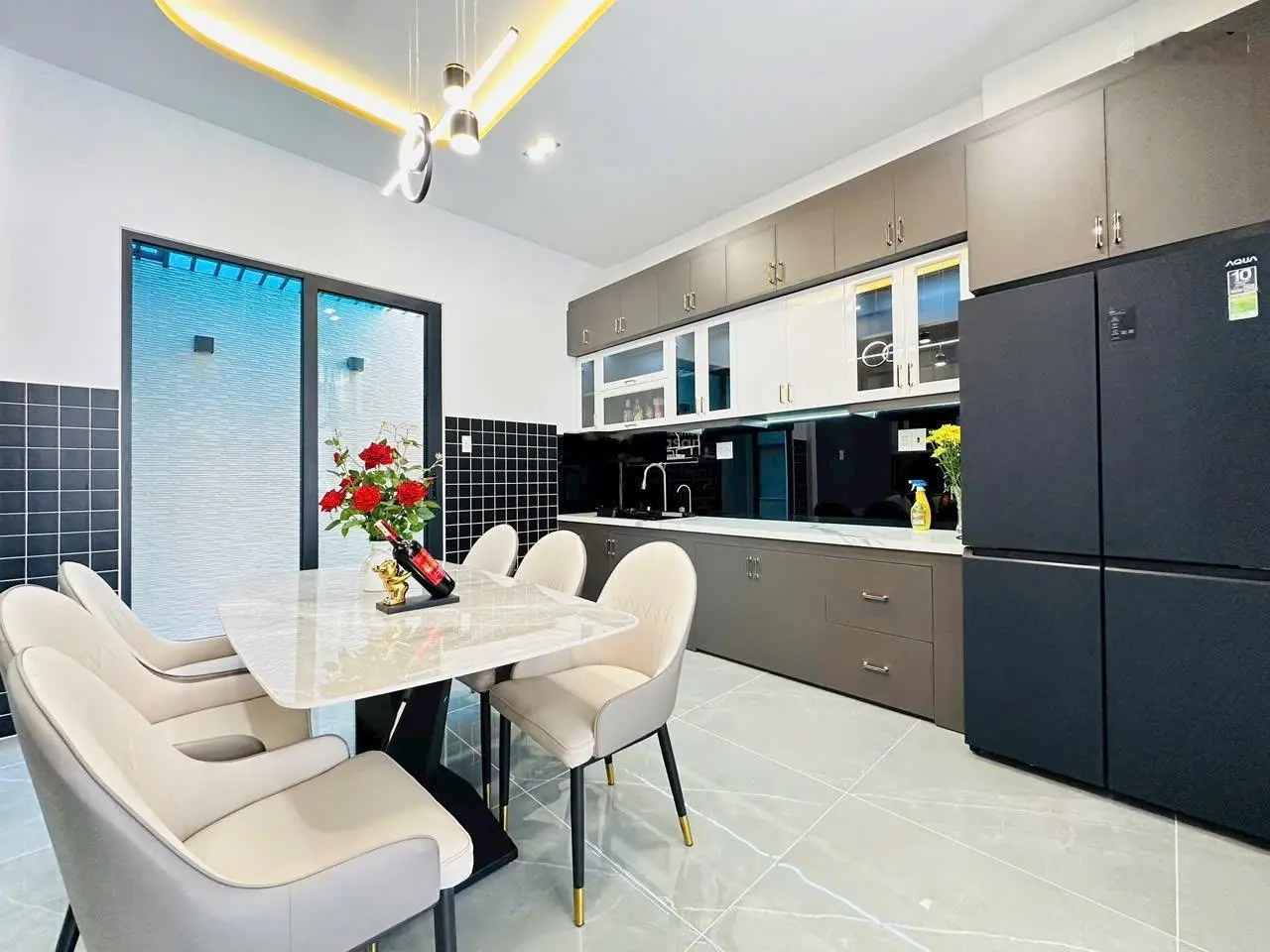 Chị Bảy bán nhà 51m2 xây 3 lầu Dương Bá Trạc, Q8 giá 2tỷ250.Gần tiểu học Rạch Ông. Hẻm 8m. Sổ riêng