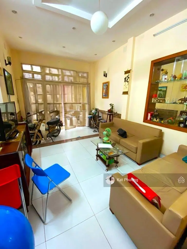 Hiếm mặt tiền kinh doanh khu vip P13, quận 10 - 80m2-4 tầng- ngang 4m- vỉa hè 8m-dòng tiền 45 triệu