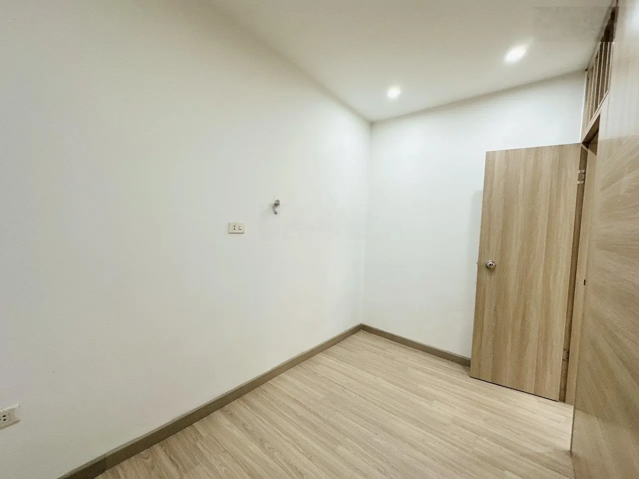 Em bán căn hộ hh2a Linh Đàm.Nội thất full mới. Diện tích 46m, 2pn, 1vs.