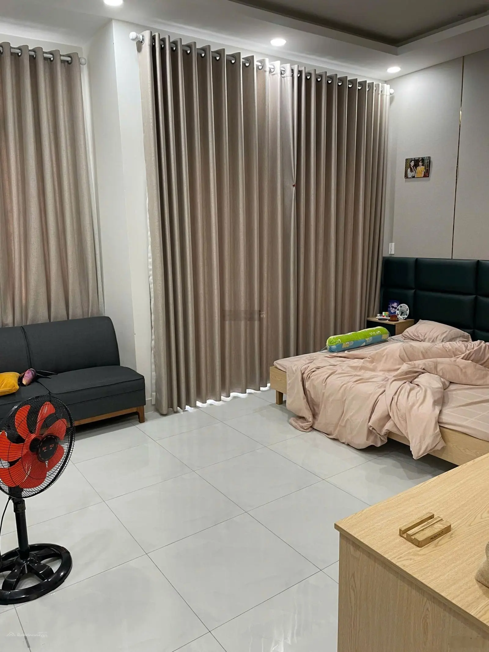 Bán nhà trệt lầu đường 385 Tăng Nhơn Phú A, Quận 9 - 2PN, hướng Đông Nam