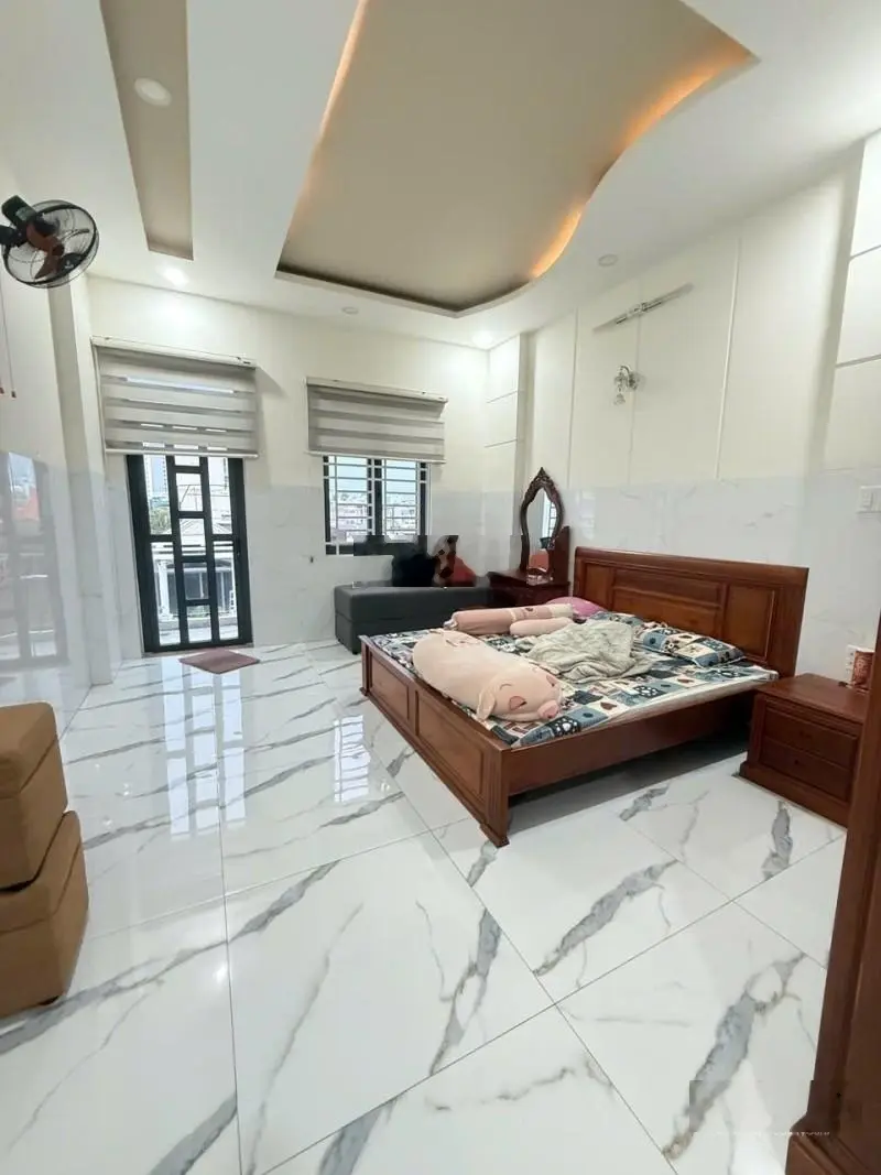 Bán nhà mặt tiền kinh doanh 76m2 đường Thành Công, Q. Tân Phú