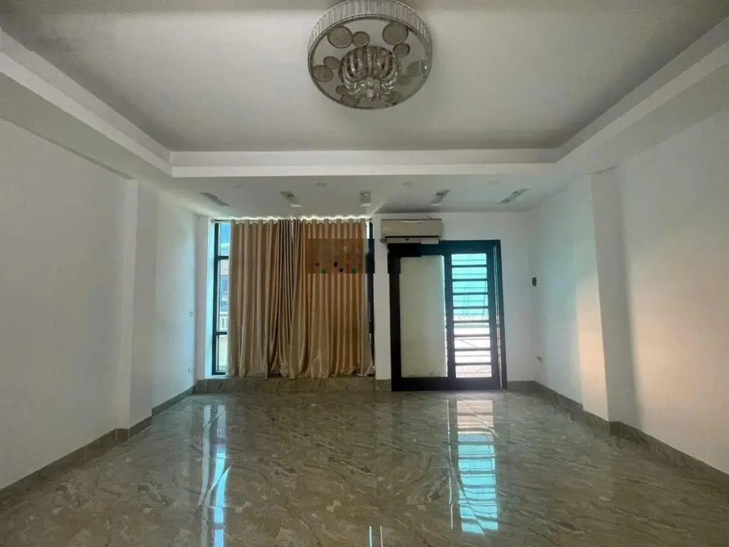 Khoan đã. Đừng bỏ qua tin này. Nghĩa Tân, Cầu Giấy ô tô. ngõ thông - KD chỉ 10,9 tỷ