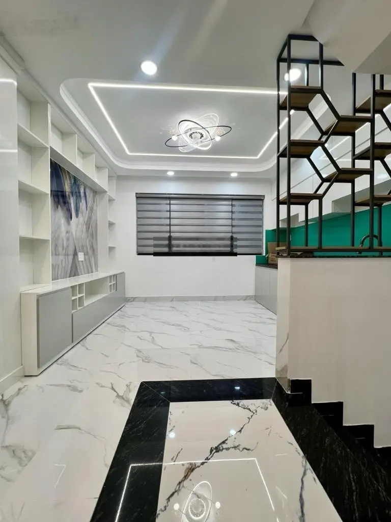 Siêu phẩm Mã Lò Tân Kỳ Tân Quý 5 tầng đường 6m hoàn công 6T
