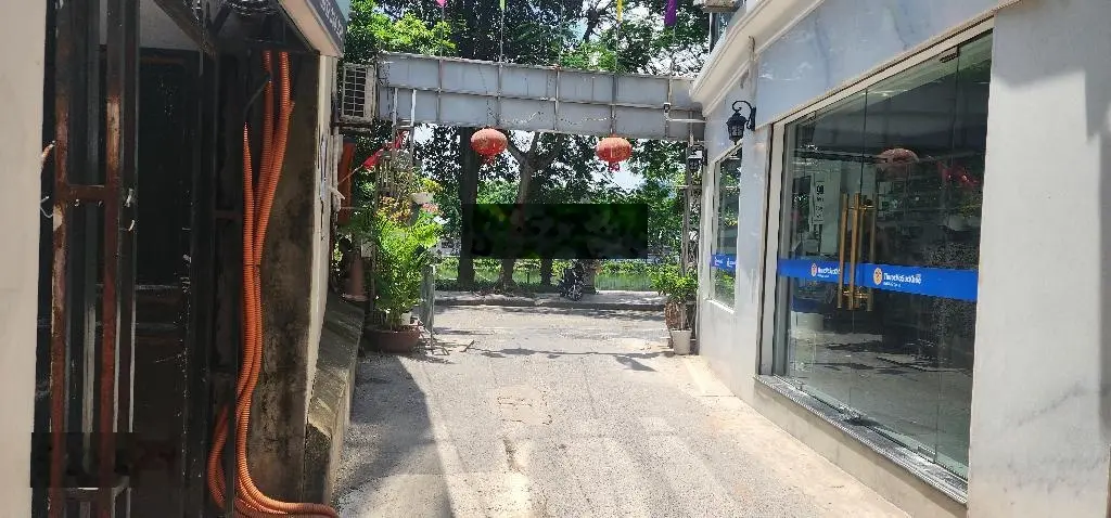 Bán nhà mới tinh ven Hồ Tây, gần phố - gần hồ - ngõ thông thang máy, 36,7m2, giá 8,2 tỷ