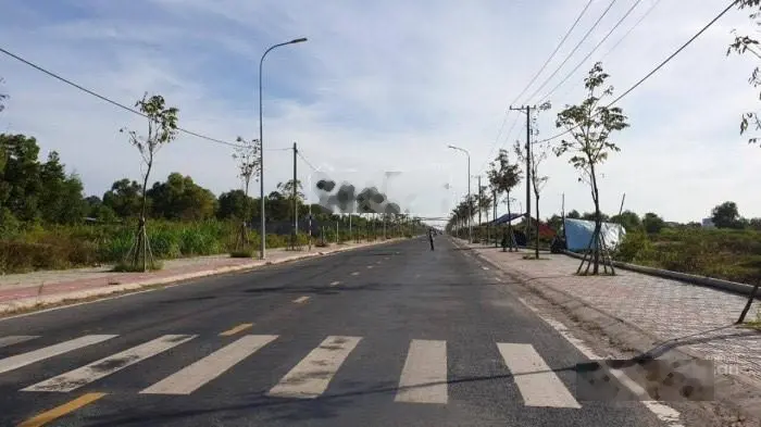 Bán đất Khóm 6, phường 9, Thành phố Trà Vinh, tỉnh Trà Vinh. DT: 48m x 42m, nở hậu 64m. Giá 8 tỷ