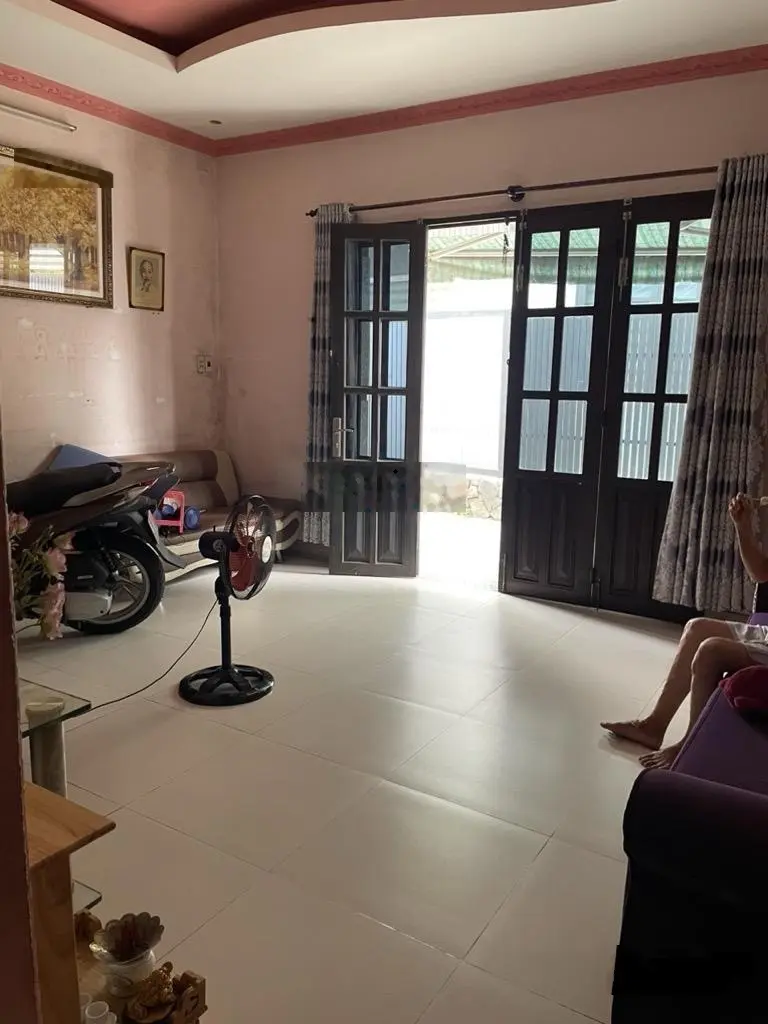 Giảm hẳn 1 tỷ ,giá 8,4 tỷ sở hữu căn nhà sát Nguyễn Duy Trinh , Bình Trưng Tây, Quận 2 , dt 102 m2