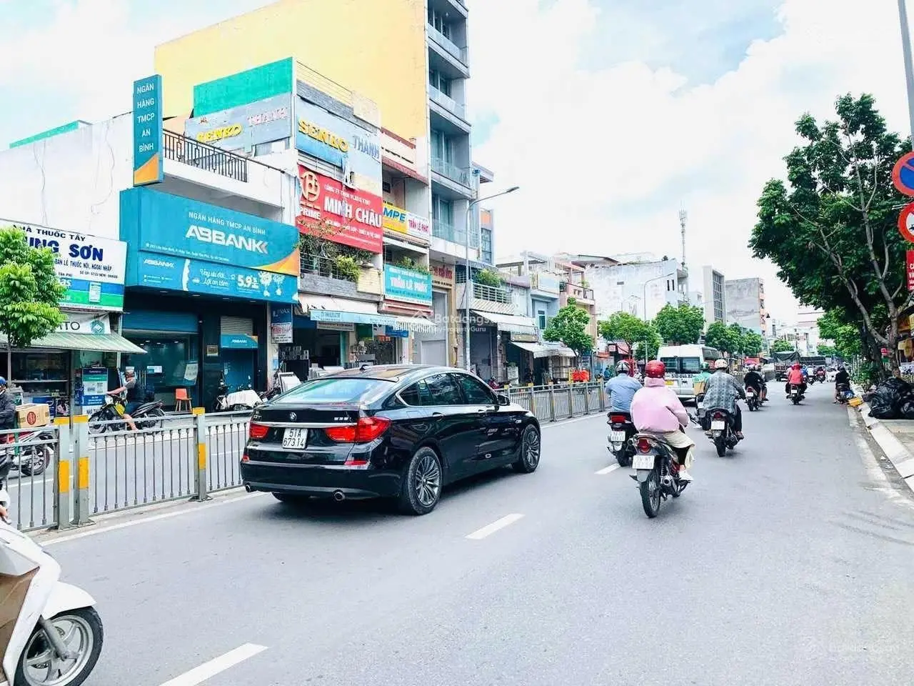 Mặt tiền kinh doanh Lũy Bán Bích kế Trương Vĩnh Ký. DT 4.2x20m, đúc 4 lầu. Giá 17.1 tỷ