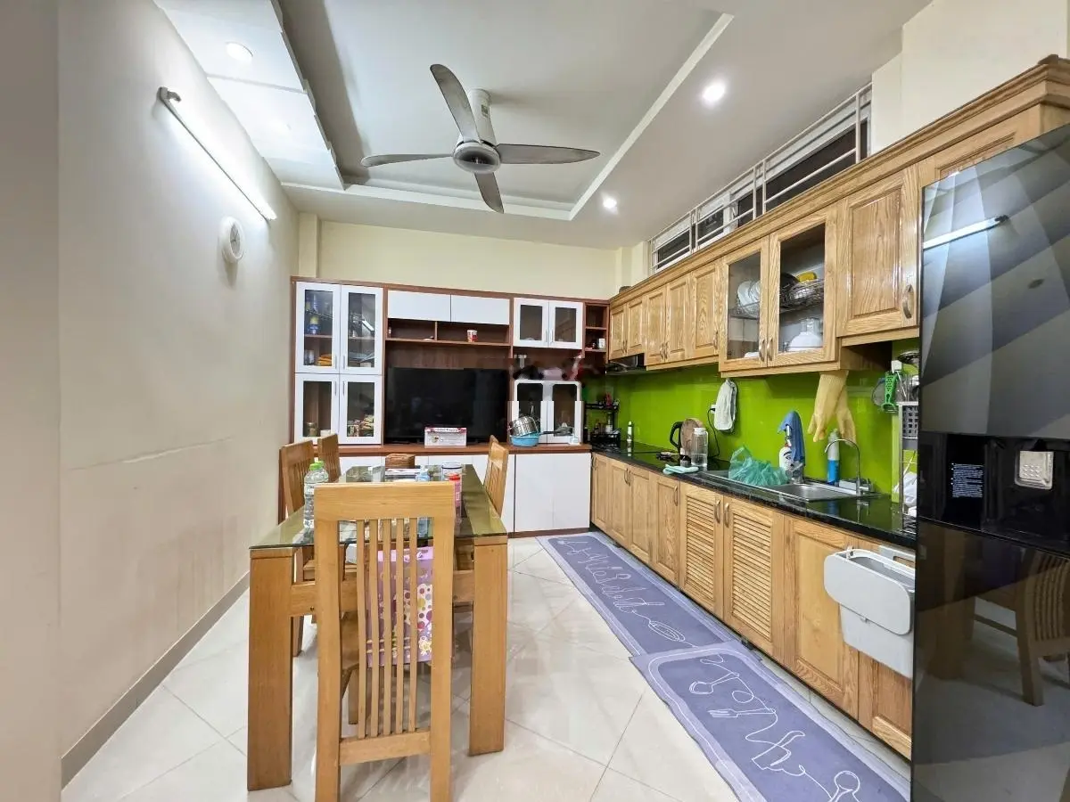 Pháo đài láng-ô tô đỗ cửa-ngõ thông kinh doanh-dt 45m-nhỉnh 10 tỷ-10m ra mp-nhà đẹp full nội thất