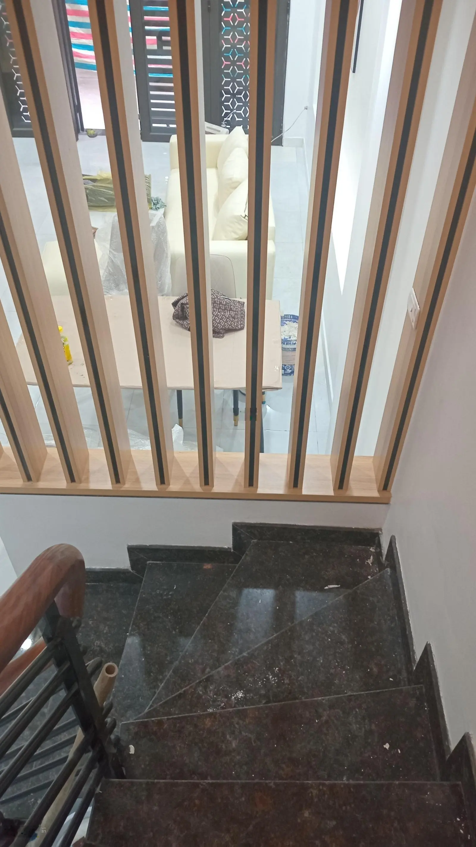 Bán nhà Phố Bồ Đề, nhà đẹp, ô tô, cạnh hồ, anh ninh tốt 35m x 5 tầng, giá chào 10,1 tỷ