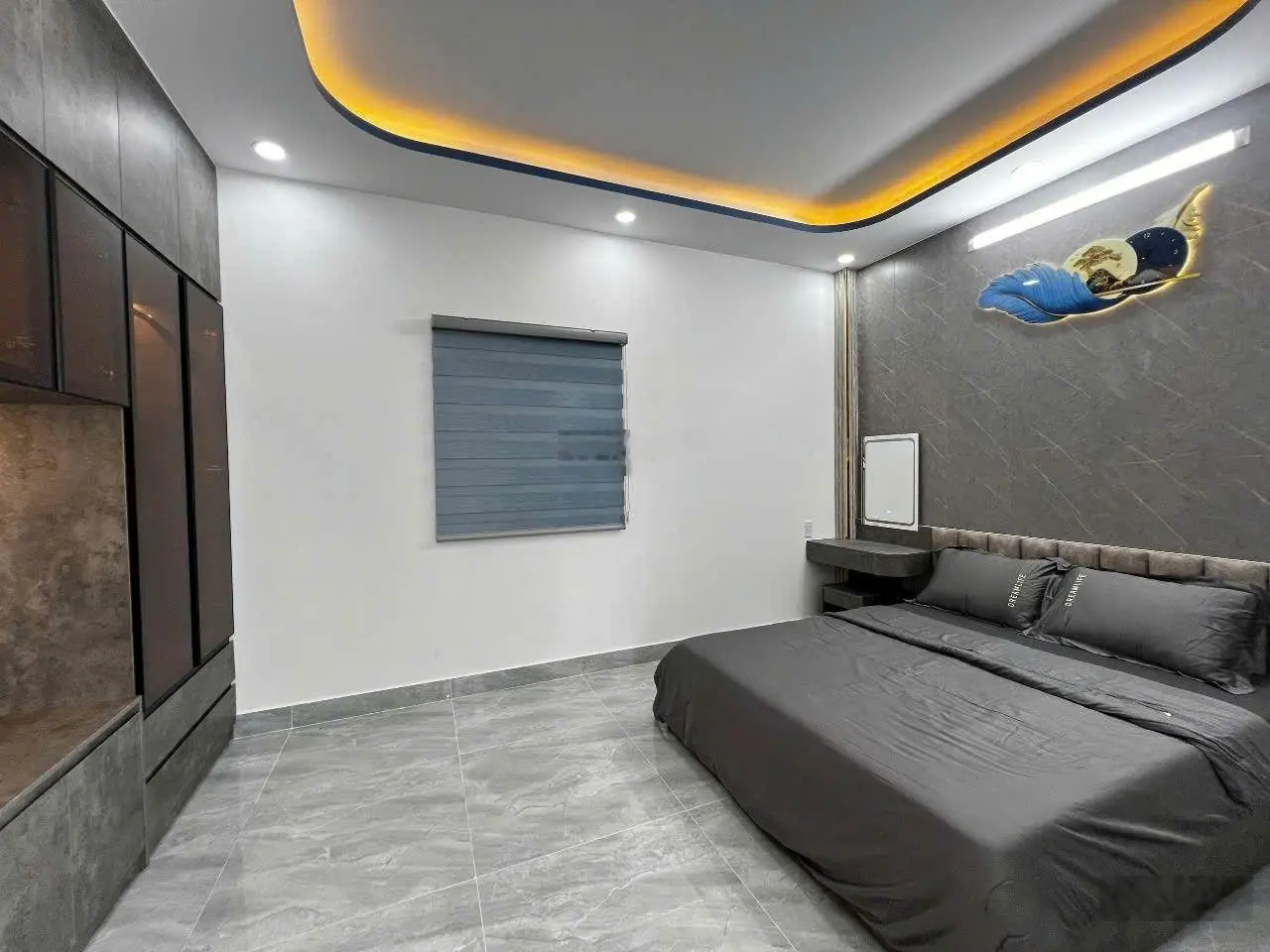 Nhà mới xây thiết kế hiện đại xe hơi ngủ trong nhà đường Huỳnh Tấn Phát - TT Nhà Bè