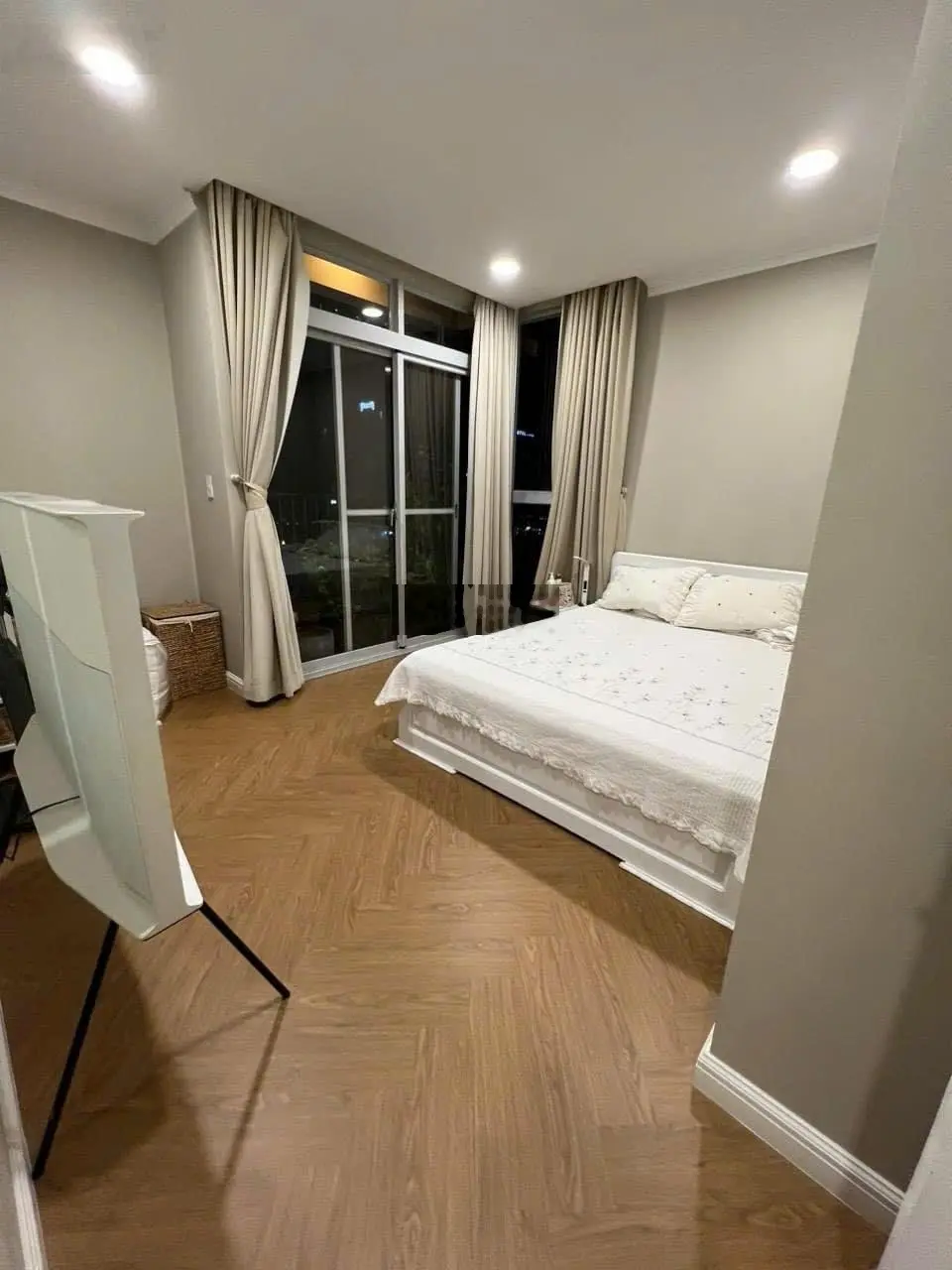 Bán gấp căn hộ Star Hill, Phú Mỹ Hưng giá tốt nhà đẹp