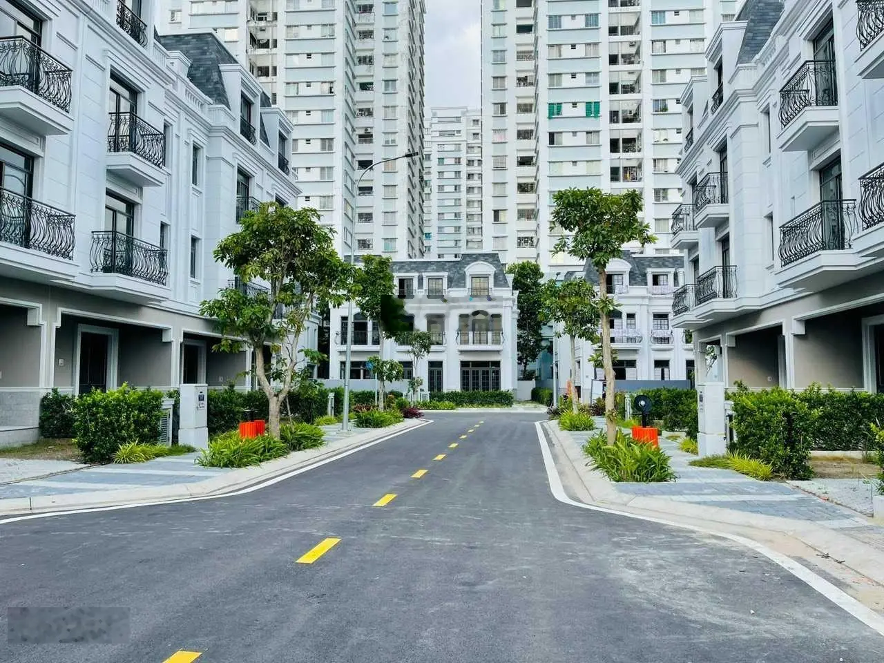 Chính chủ bán gấp căn nhà phố Phú Mỹ Hưng Amelie 6*20m giá rẻ nhất thị trường chỉ 10.5 tỷ