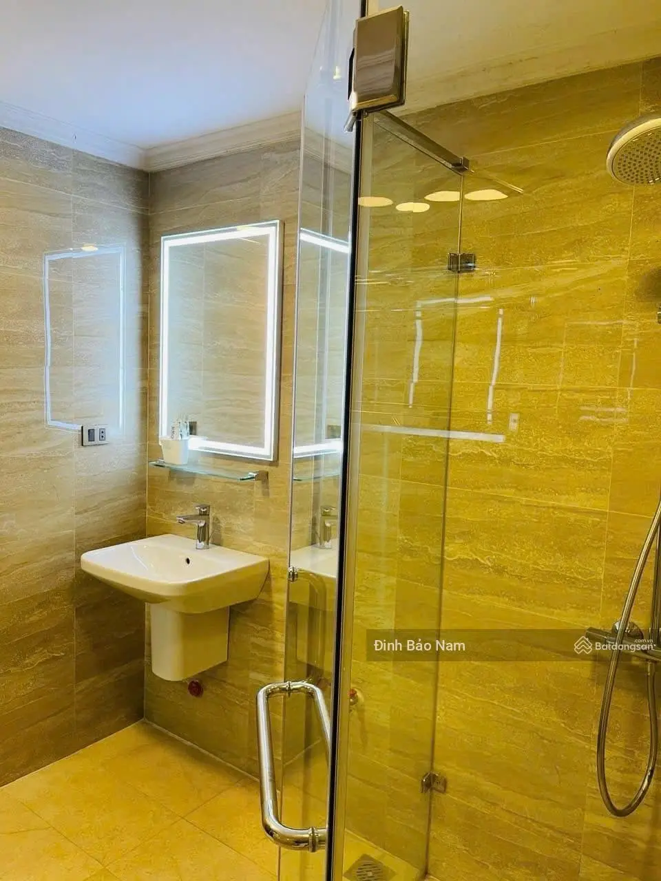 Đặng thai mai 100m 5 tầng thang máy thiết kế biệt thự mt 20m lô góc 2 mặt tiền ô tô vào nhà sổ đẹp