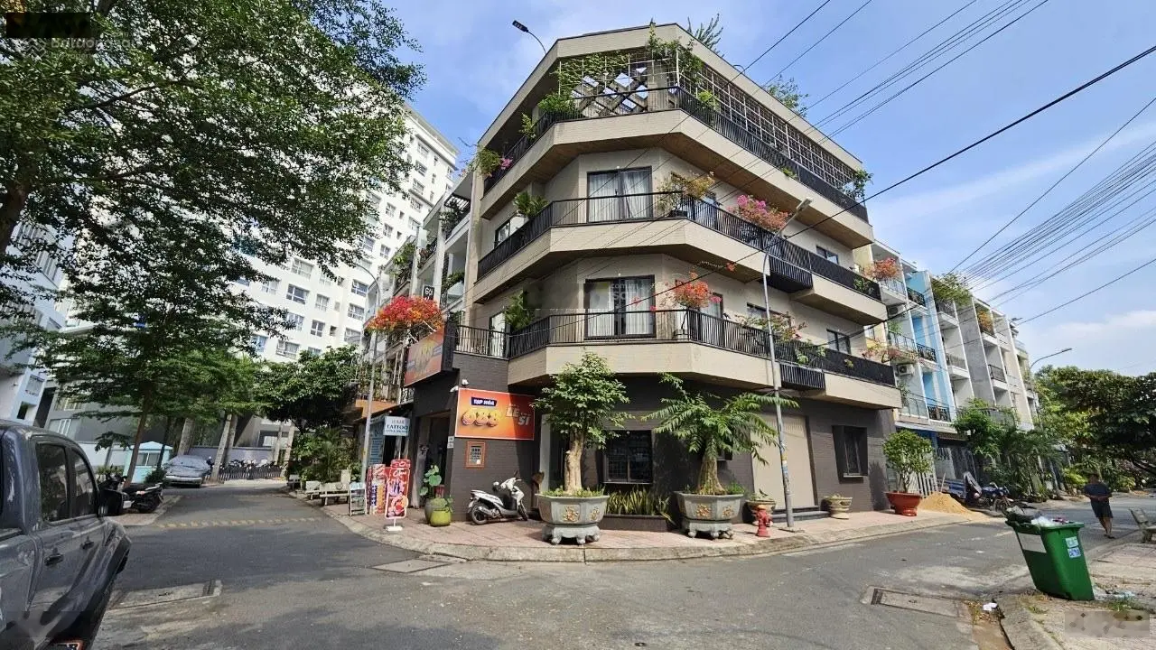 Góc 2 mặt tiền Lê Đức Thọ, P. 15, ngang 8m, 1 trệt 3 lầu. Giá bán 22.5 tỷ