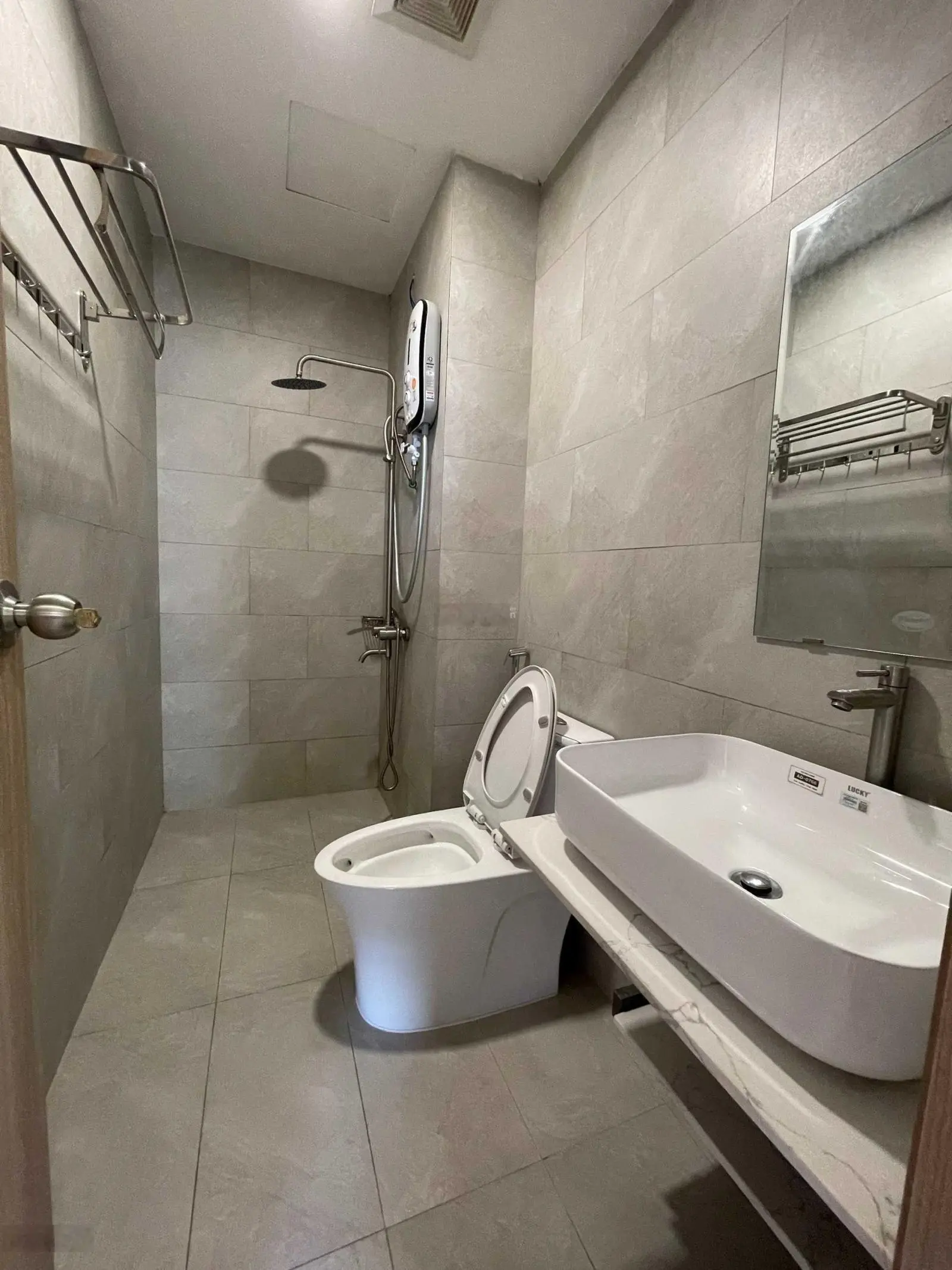 Chung cư mới ở quận 2 có sổ hồng bàn giao nhà ngay chỉ với 2 tỷ