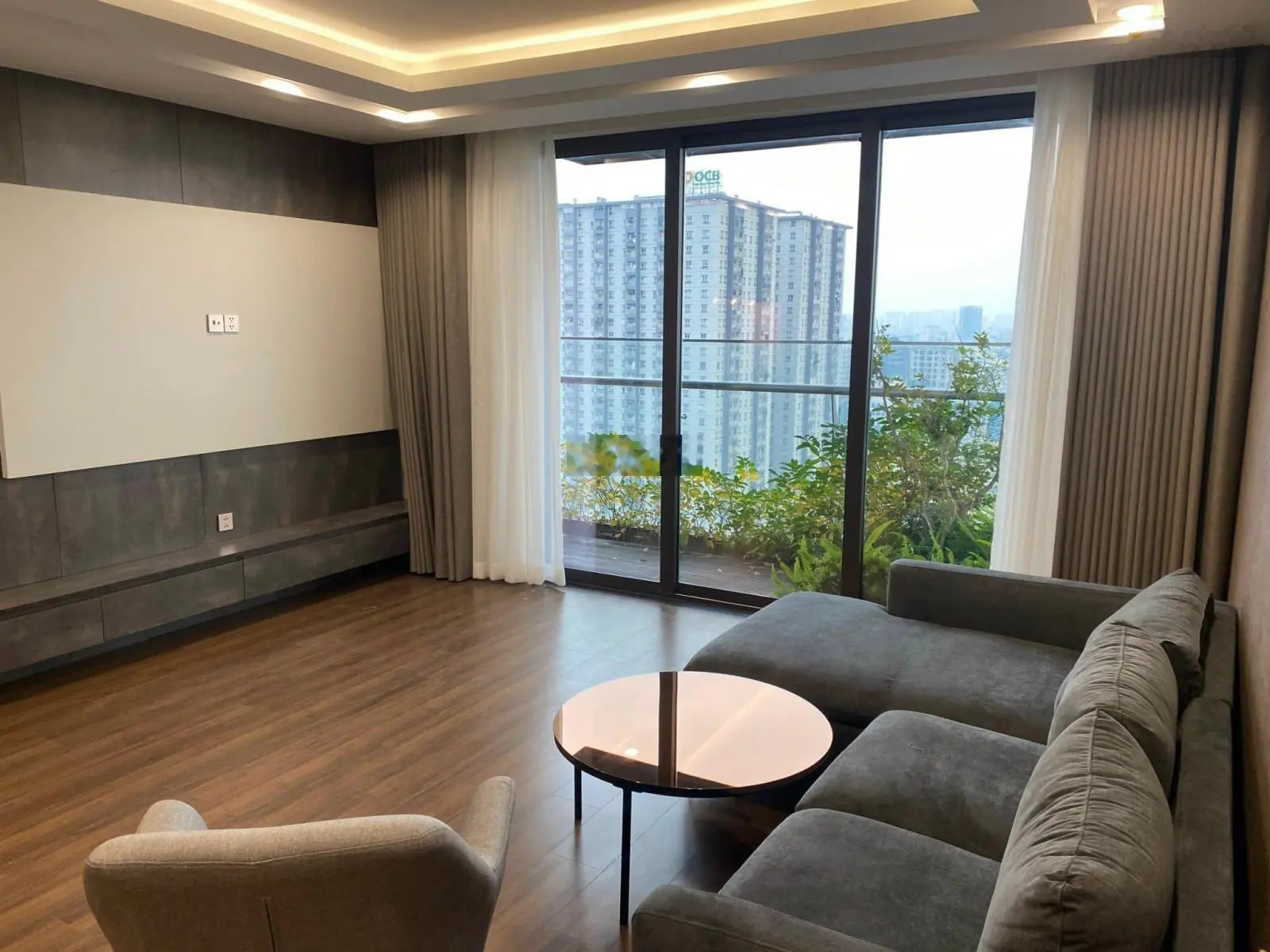Giá Tốt vị trí Vàng Tại Trung Tâm, Bán căn hộ cao cấp Green Diamond Láng Hạ DT 92M2, 2PN, 2WC.