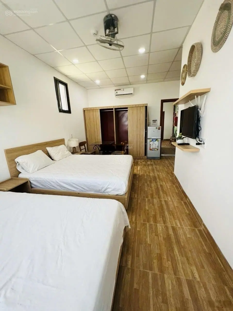 Bán Nhà mặt phố tại Cao Bá Quát, 14,7 tỷ, 76m2, đẹp, nhiều tiện ích
