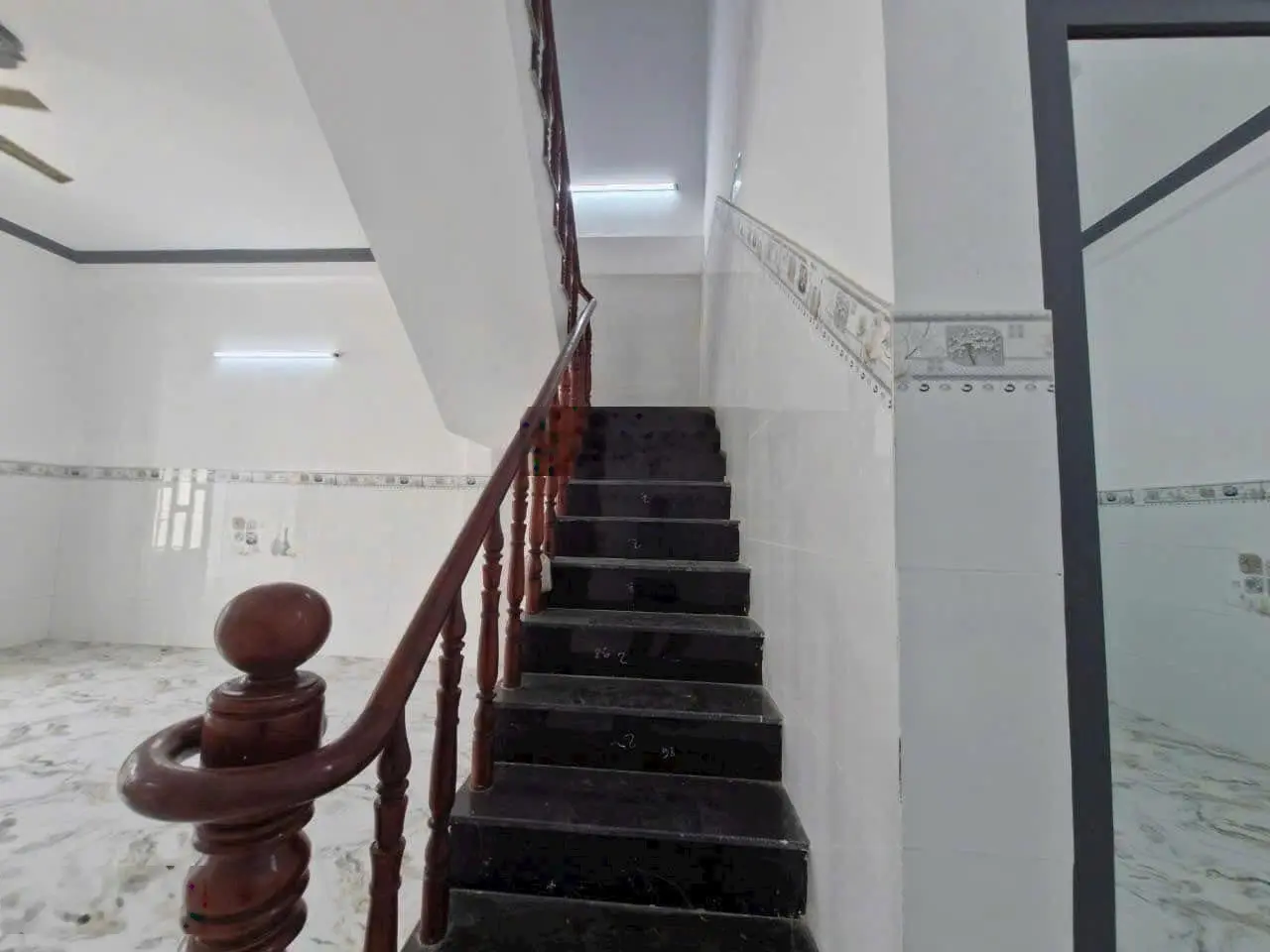 Bán nhà riêng tại thị trấn Cần Giuộc, 3 tỷ vnd, 90m2, 4 pn, 2 pt