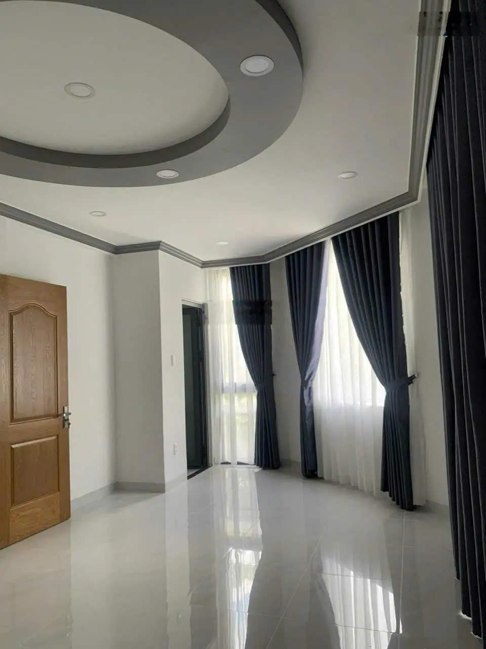 Nhà hẻm 5 nơ trang long , p7 bt . dt 46m2 , 5 tầng thang máy , ô tô ngủ trong nhà _ 10 tỷ xíu