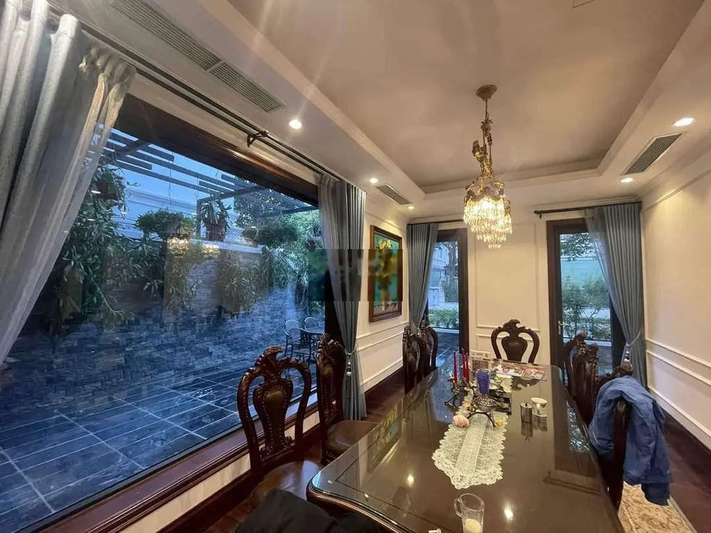 Siêu Biệt Thự phố nguyễn cảnh dị, hoàng mai dt235m 5 tầng mt15m