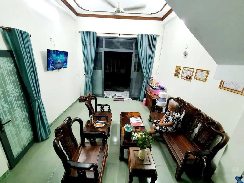 Bán căn nhà vị trí tại phố đi bộ an thượng 11, ngũ hành sơn, đà nẵng dt 91m2, ngang 7m, giá 11 tỷ