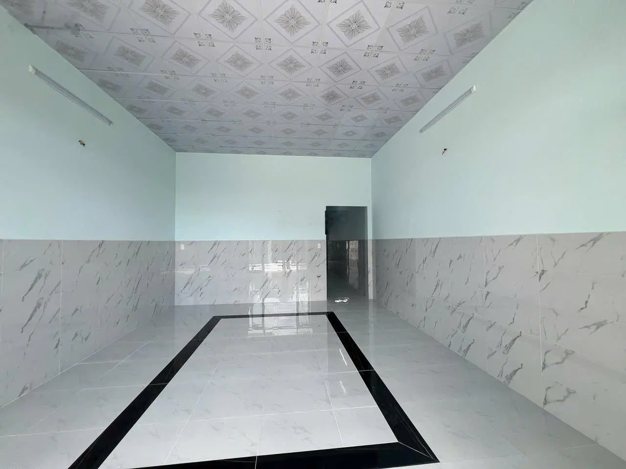 Bán nhà 2 phòng ngủ 1 sẹc nhựa Lục Viên gần chợ Mỹ Hạnh Bắc 5x28m | có sân để ô - tô đường bê tông