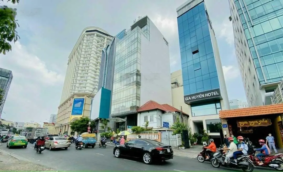 Bán gấp nhà 2 mặt tiền P.4 Q.Tân Bình (7.5 x 15m 5 tầng) HĐT: 50tr/th Giá: 24 tỷ TL