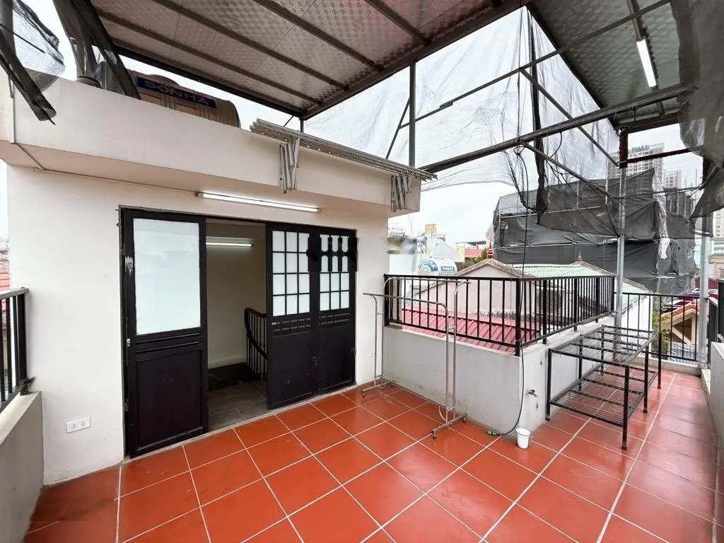 Bán nhà phố Trương Định - ba gác đỗ tận cửa - 40m ra ô tô tránh nhau - chỉ hơn 6 tỷ còn bớt