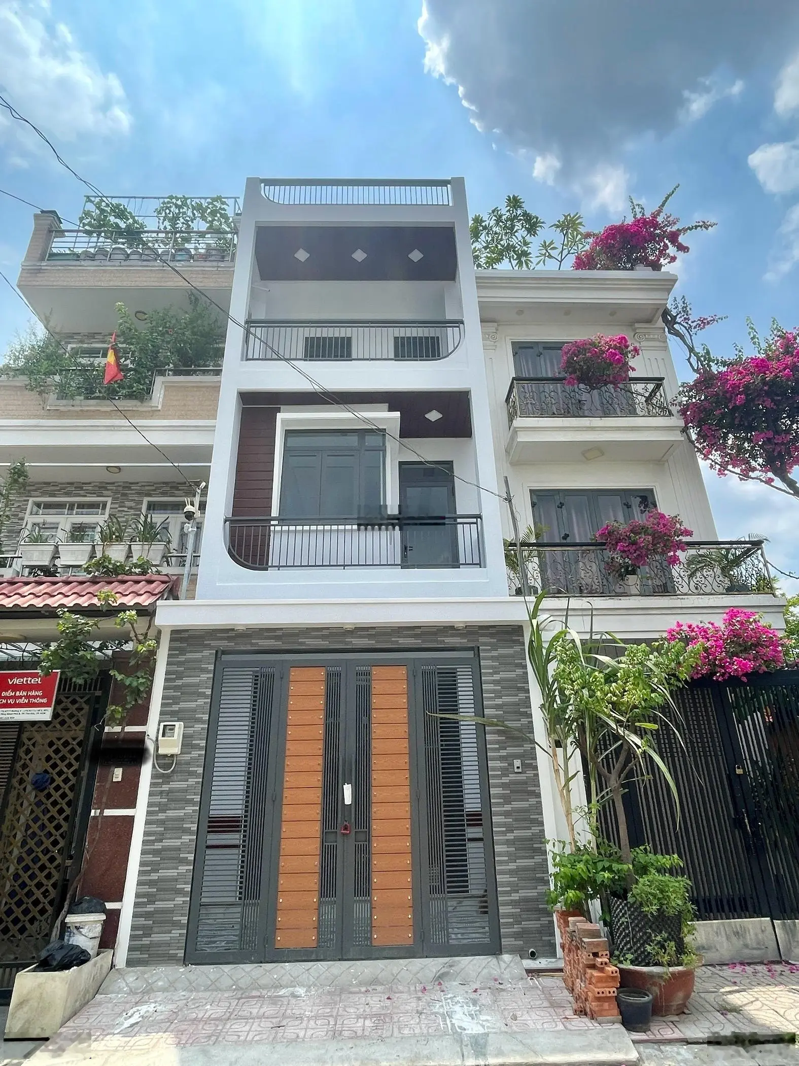 Nhà mới 62m2 khu phân lô -3 tầng - 3pn - đường 8m - g.i.á nhỉnh 7tỉ