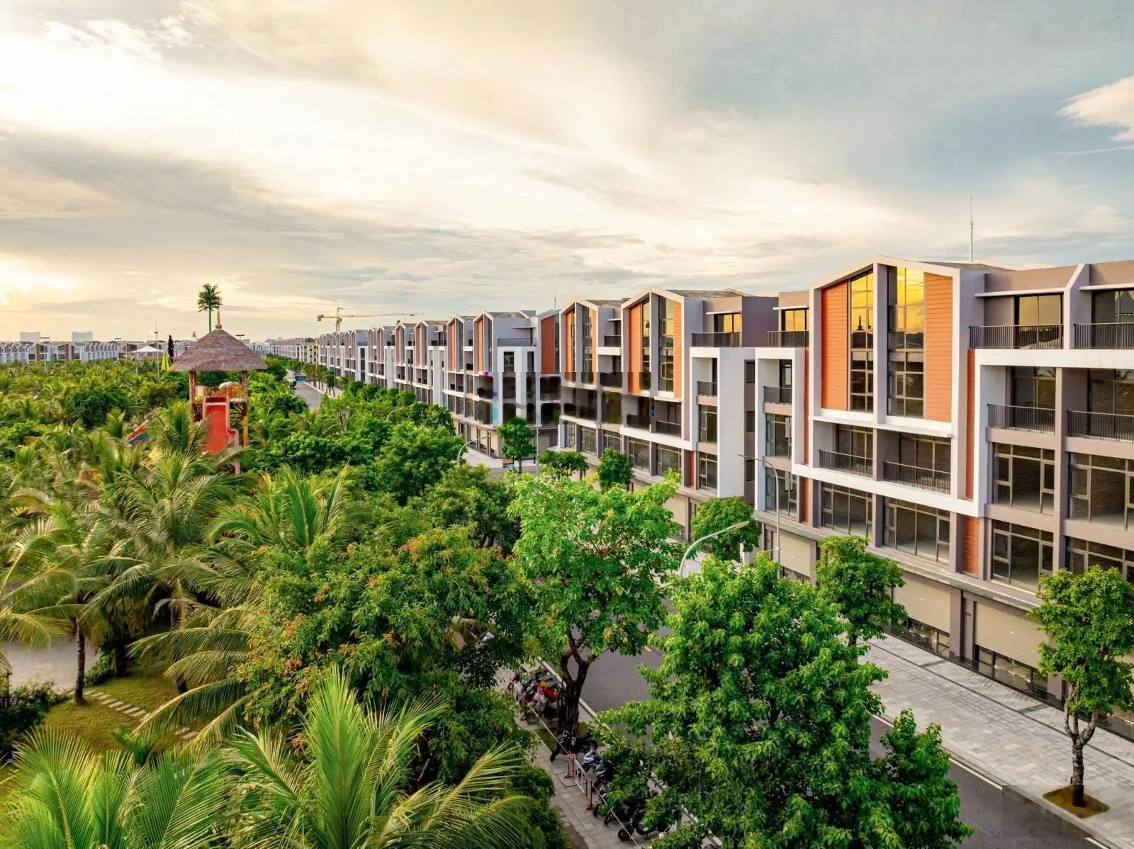 Đón sóng BĐS Hưng Yên liền kề giá rẻ Vin3, gần chung cư, Vincom, hồ tạo sóng, mặt tiền 5m, 130tr/m
