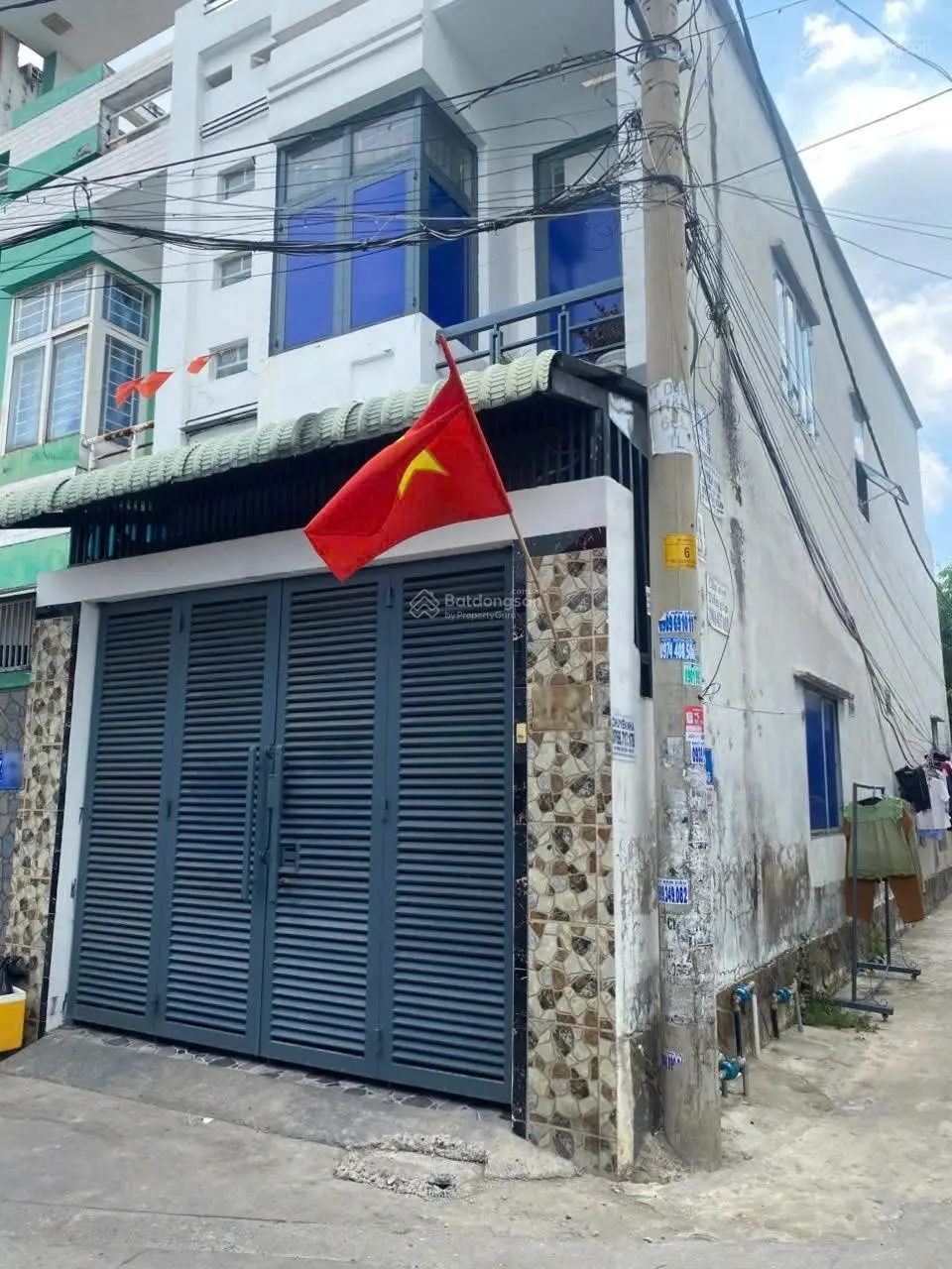 Bán nhà căn góc 2 mặt đường, đường 48 Hiệp Bình Chánh, gần Giga Mall, ô tô đậu trong nhà