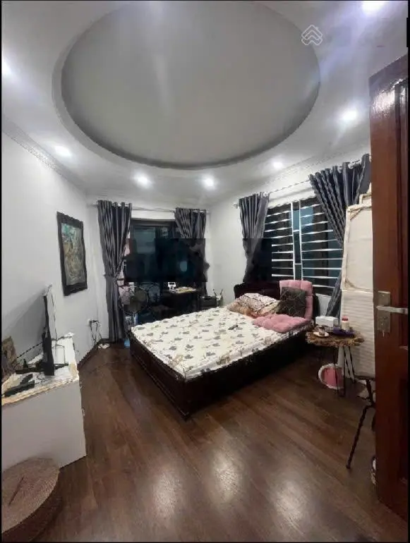 Bán nhà Đức Diễn, lô góc 2 thoáng, 5 tầng ngõ rộng thông tứ tung, ô tô tránh nhau. DT 40m2 hơn 6tỷ