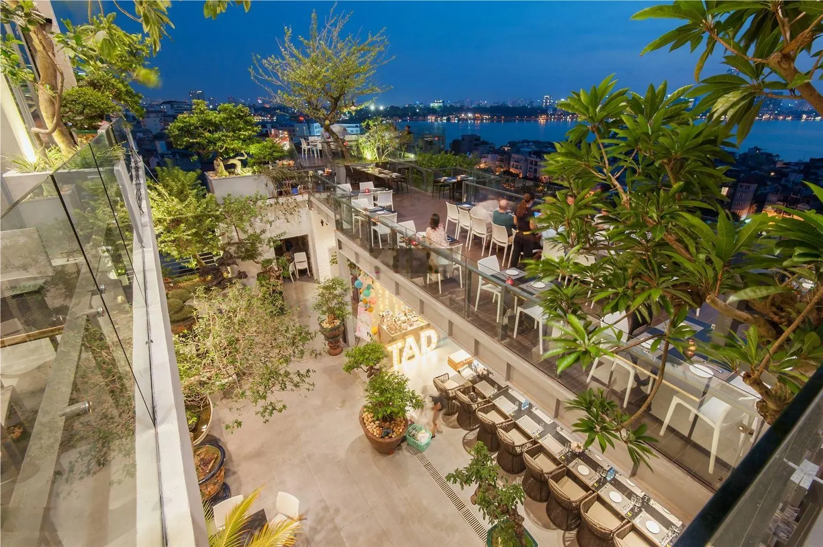 Bán nhanh nhà Nguyễn Bá Huân, Phường Thảo Điền, Quận 2, 197m2 - DT: 13x15 chỉ 29 tỷ