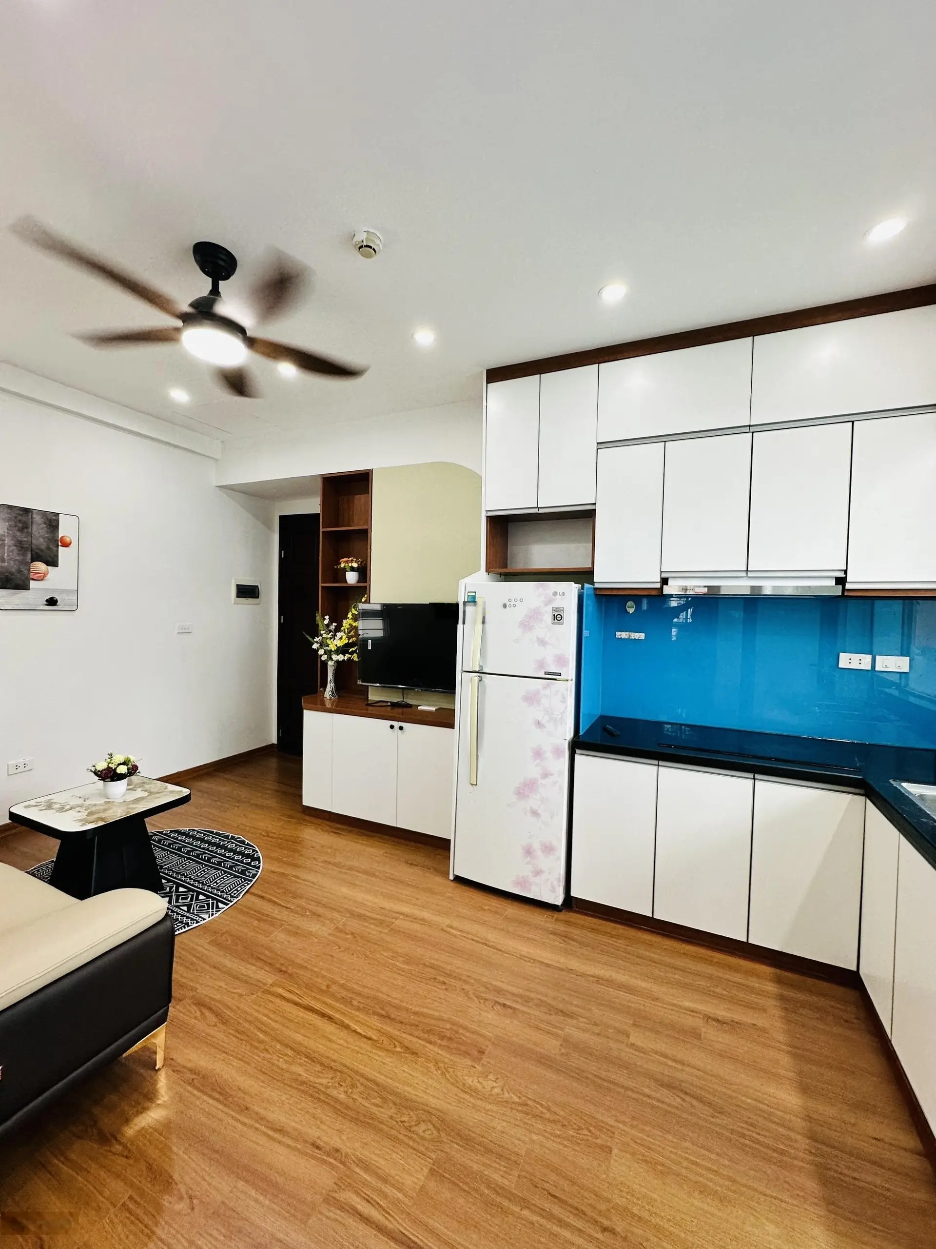 Bán căn hộ Hud CT2TP Tây Nam Linh Đàm .Thiết kế 2PN, 1WC.Diện tích 46m 2pn 1vs.Căn góc siêu thoáng.