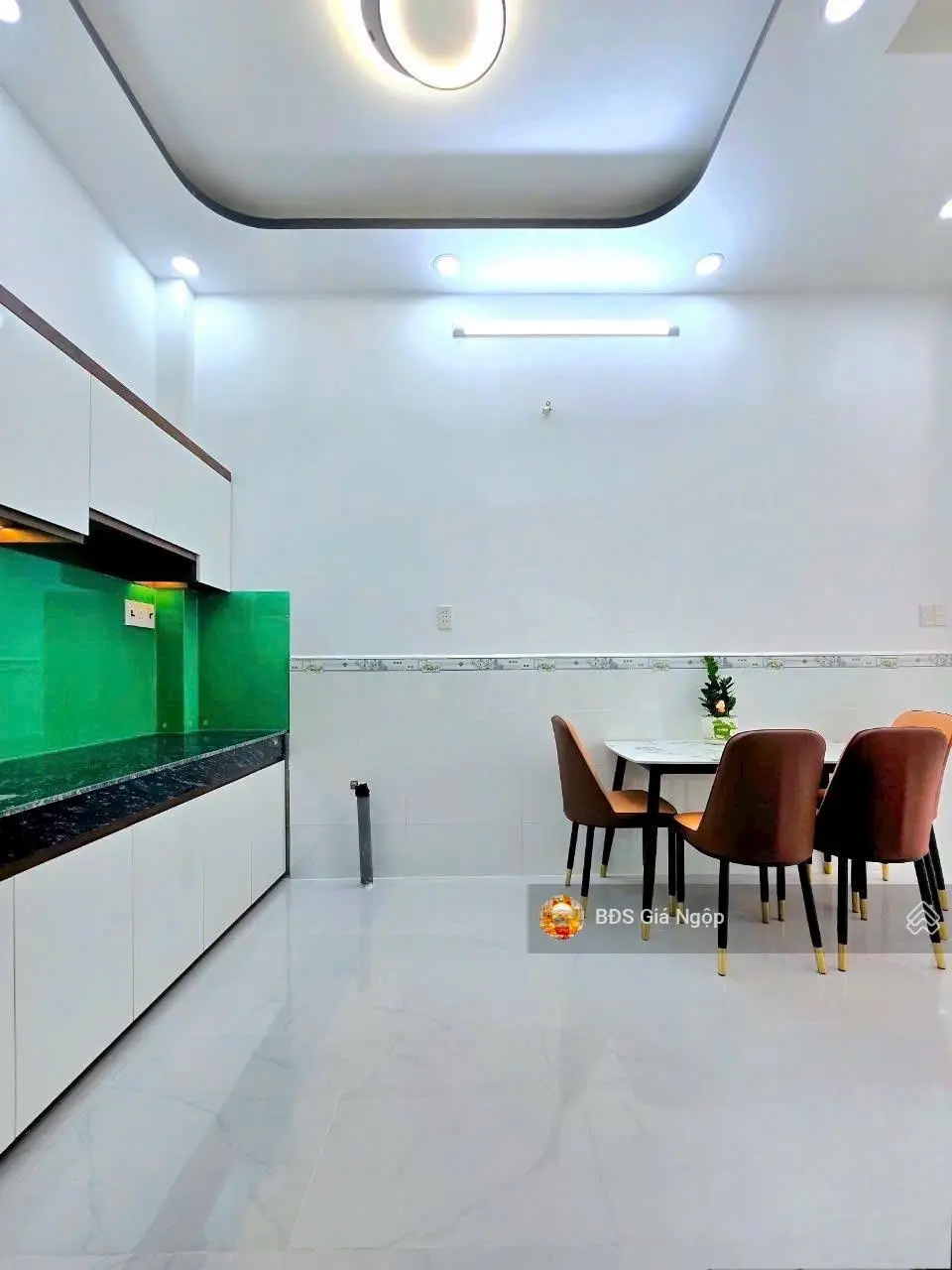 Nhà mới đẹp, ở ngay, hẻm xe tải, 1 trệt 2 lầu.Tăng Nhơn Phú B, Thủ Đức- ĐANG CHO THUÊ 6Tr/th