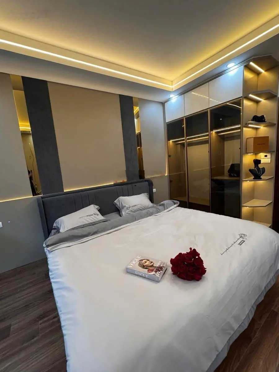 Siêu phẩm! Nhà mới koong - Xuân La - Tây Hồ - tặng full nội thất - 32m2 * 5 tầng - MT 4.3m - 7.8 tỷ