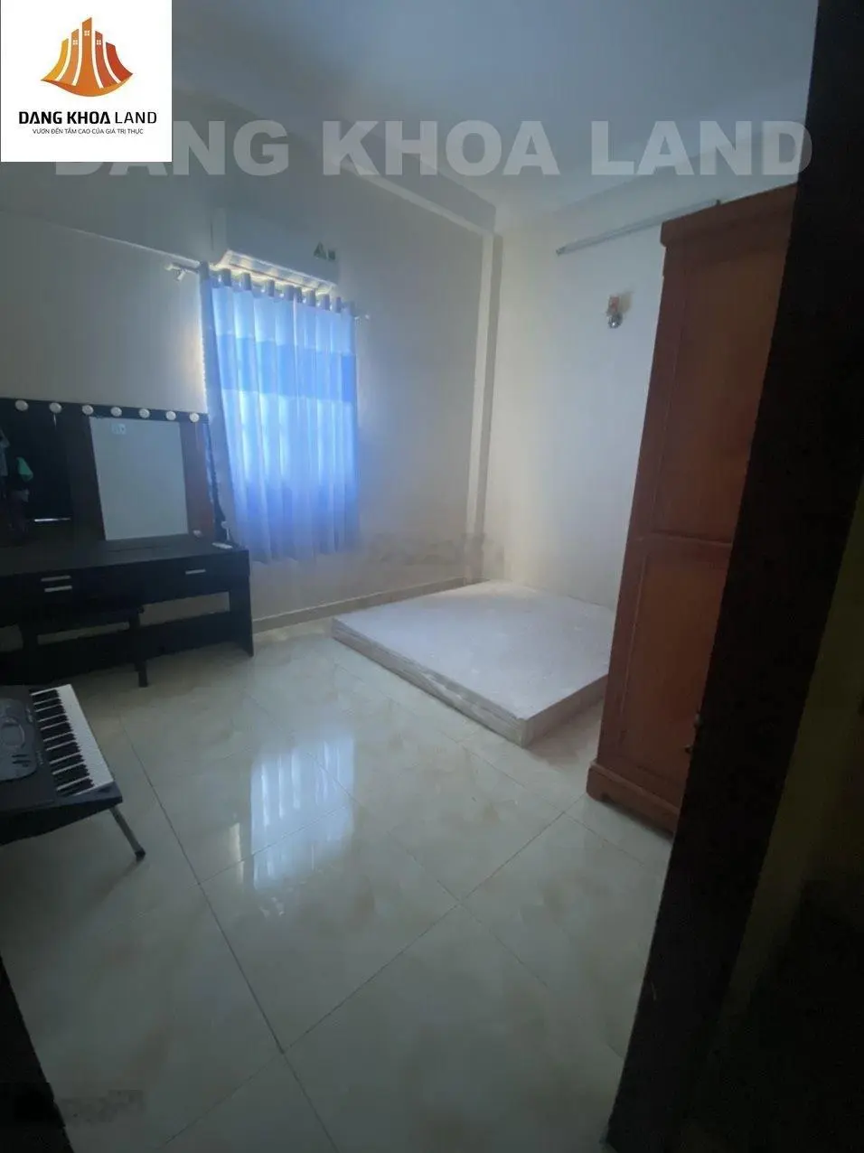 Hàng đầu tư - Nhà 3 lầu 4PN kiên cố, HXH đường Đỗ Xuân Hợp, giá 5tỷ còn thương lượng