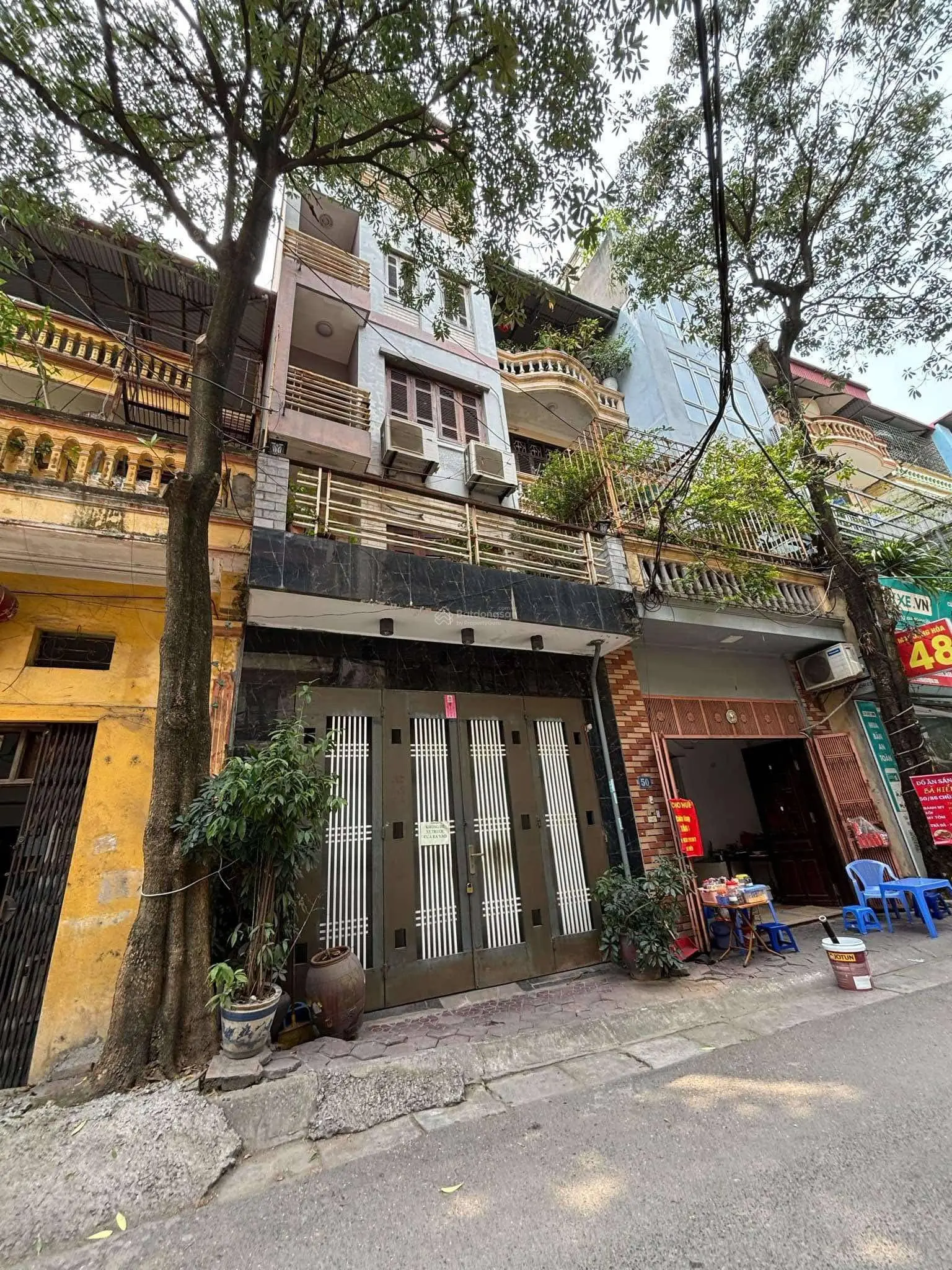 Chính chủ bán nhà ngõ 12 Nguyễn Văn Huyên, Cầu Giấy - kinh doanh - ô tô tránh - 76m2 - 5 tầng.