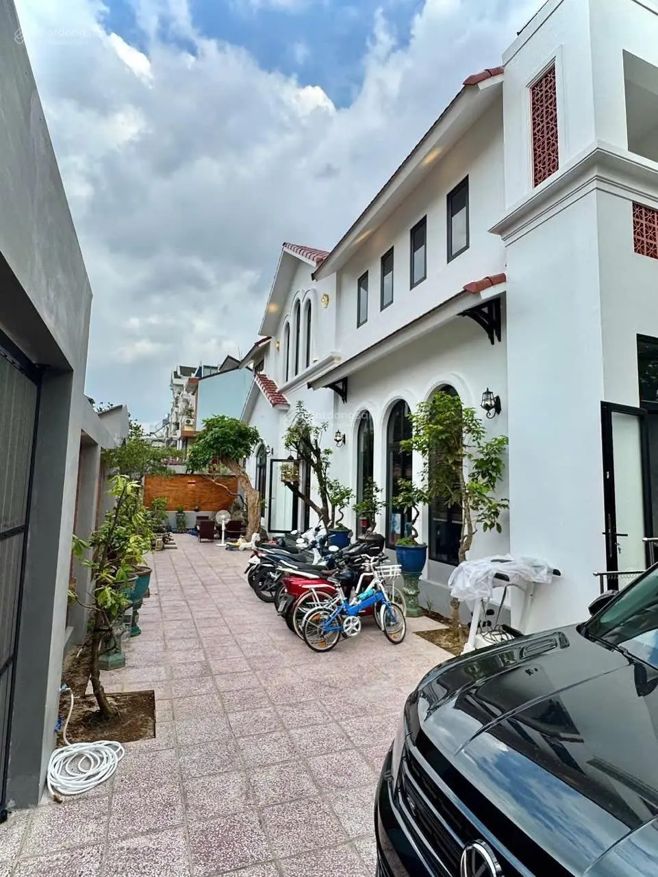 Nhà vườn nghỉ dưỡng - Lê Văn Chí - Linh Trung - Thủ Đức - 2 tầng BTCT - kiến trúc siêu đẹp
