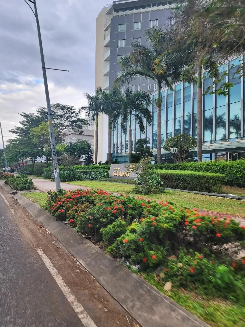 Bán nhà mặt tiền nội bộ khu dân cư Ao Sen vài bước qua Aeon Bình Tân khu vip Tên Lửa