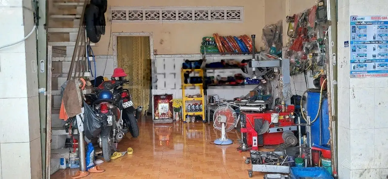 Bán nhà riêng tại TT Thủ Thừa, 37m2, đẹp, nhiều tiện ích, Chính chủ